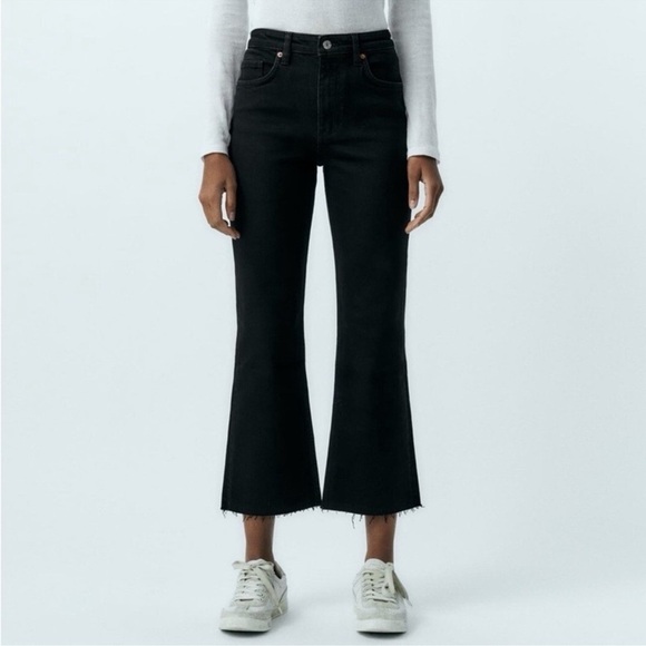 Zara Denim - NWT Zara Cropped Flare Jeans Size 12